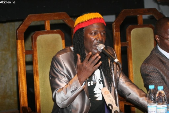 Processus de sortie de crise, Alpha Blondy : “Ne tuons pas l’accord de Ouaga”